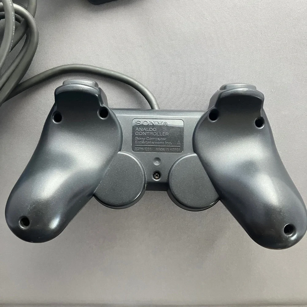 Sony PlayStation Game analog controller, SCPH-1200 w/ additional extension cord